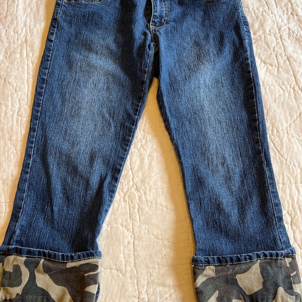 "One Tuff Babe" Denim Capri size 7/8